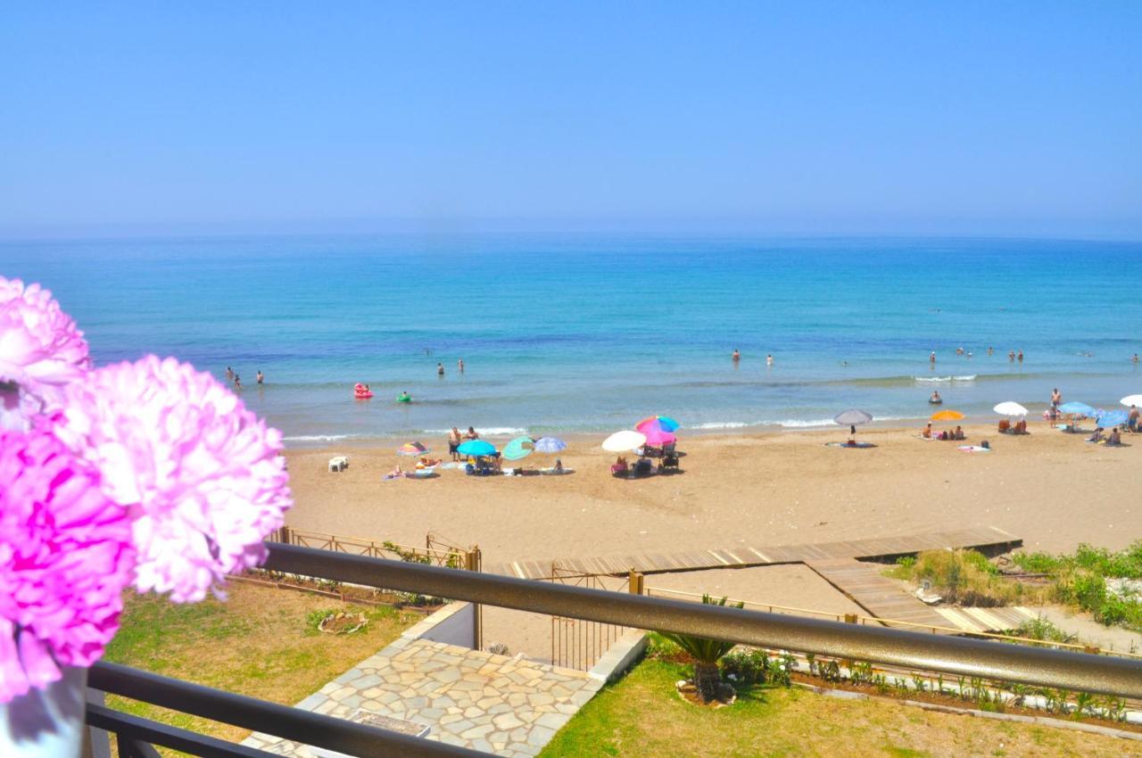 Beachfront 2-bed Luxury - Agios Gordios, Corfu, Greece Apartment *
